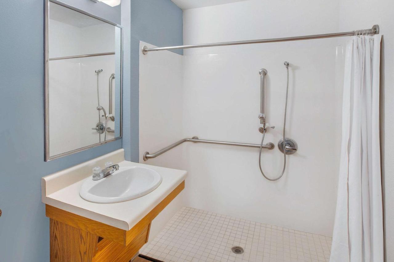 Woodspring Suites בראונסוויל מראה חיצוני תמונה